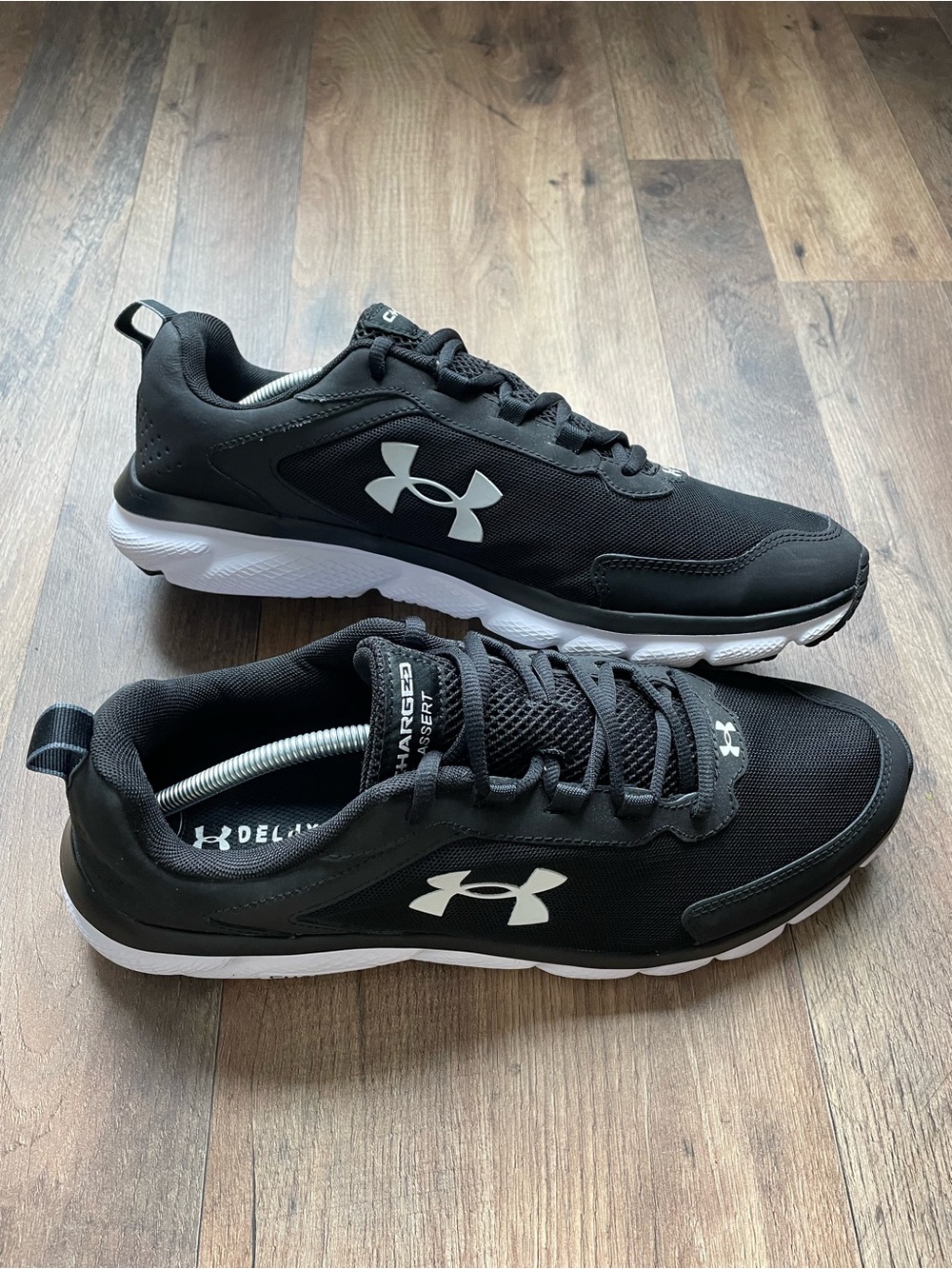 Under Armour Black Men's Athletic Sneakers with Red Accent